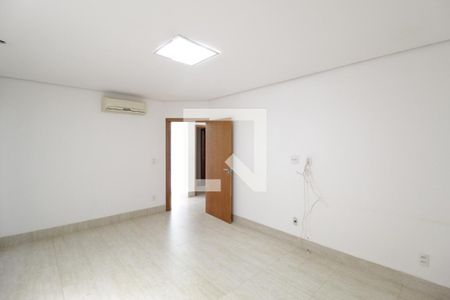 Casa para alugar com 450m², 4 quartos e 4 vagasQuarto