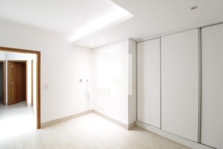 Quarto 3 de casa para alugar com 4 quartos, 450m² em Tibery, Uberlândia