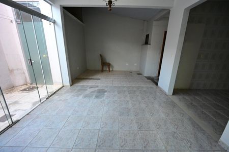 Casa à venda com 170m², 3 quartos e 4 vagas