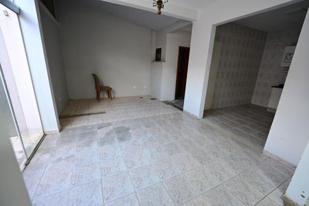 Casa à venda com 170m², 3 quartos e 4 vagas