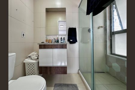 Apartamento para alugar com 70m², 2 quartos e 1 vaga Apartamento para alugar com 70m², 2 quartos e 1 vagaBanheiro Suíte