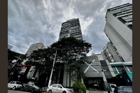 Apartamento para alugar com 70m², 2 quartos e 1 vaga Apartamento para alugar com 70m², 2 quartos e 1 vagaFachada