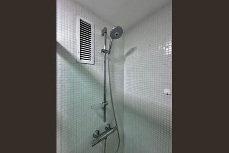 Apartamento para alugar com 70m², 2 quartos e 1 vaga Apartamento para alugar com 70m², 2 quartos e 1 vagaBanheiro Social