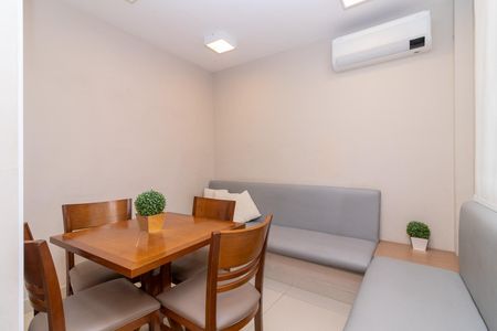 Apartamento para alugar com 41m², 2 quartos e sem vaga Apartamento para alugar com 41m², 2 quartos e sem vagaÁrea comum - Salão de festas