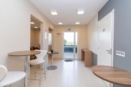 Apartamento para alugar com 41m², 2 quartos e sem vaga Apartamento para alugar com 41m², 2 quartos e sem vagaÁrea comum - Salão de festas