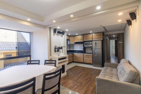 Sala de apartamento para alugar com 2 quartos, 76m² em Fazendinha, Curitiba