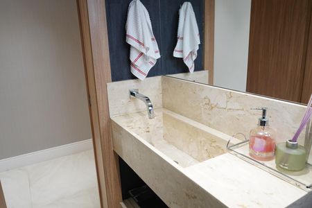 Apartamento para alugar com 200m², 3 quartos e 2 vagasLavabo