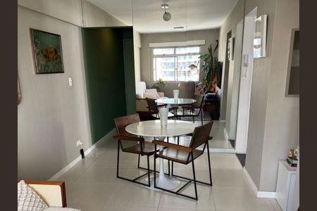Apartamento à venda com 49m², 1 quarto e sem vaga Apartamento à venda com 49m², 1 quarto e sem vagaSala