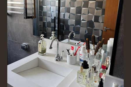 Apartamento à venda com 49m², 1 quarto e sem vaga Apartamento à venda com 49m², 1 quarto e sem vagaBanheiro