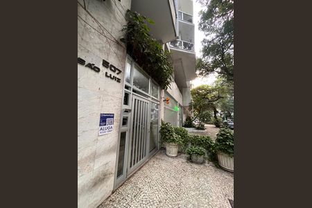 Apartamento para alugar com 150m², 3 quartos e 1 vaga Apartamento para alugar com 150m², 3 quartos e 1 vagaPlaca