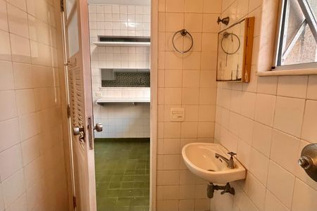 Apartamento para alugar com 150m², 3 quartos e 1 vaga Apartamento para alugar com 150m², 3 quartos e 1 vagaBanheiro de serviço