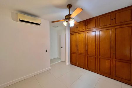 Apartamento para alugar com 150m², 3 quartos e 1 vaga Apartamento para alugar com 150m², 3 quartos e 1 vagaSuite
