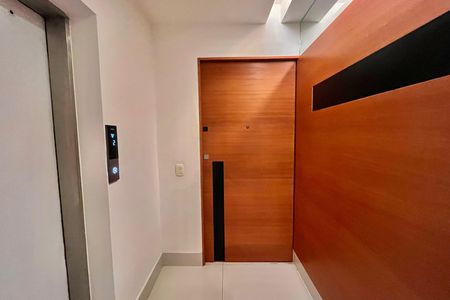 Apartamento para alugar com 150m², 3 quartos e 1 vaga