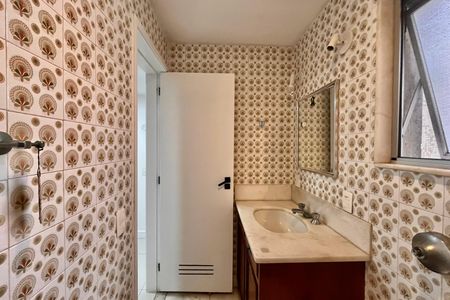 Apartamento para alugar com 150m², 3 quartos e 1 vaga Apartamento para alugar com 150m², 3 quartos e 1 vagaBanheiro social