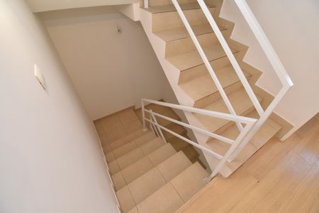 Casa para alugar com 200m², 3 quartos e 1 vagaCorredor/Escadas