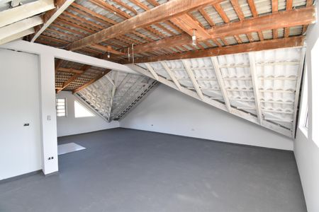 Ático de casa para alugar com 3 quartos, 200m² em Santa Felicidade, Curitiba