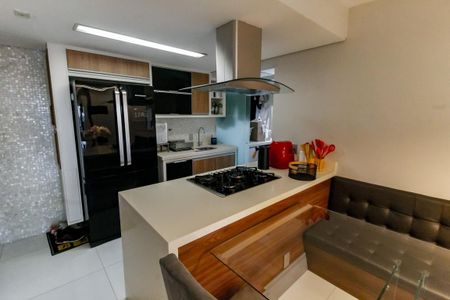 Apartamento para alugar com 96m², 3 quartos e 2 vagasCozinha - Armários