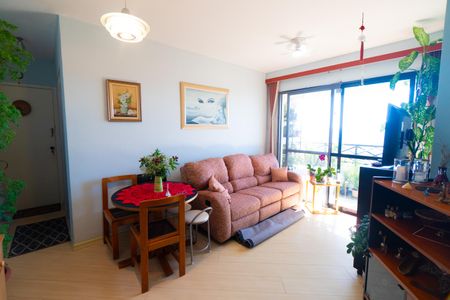 Apartamento à venda com 64m², 2 quartos e 1 vaga Apartamento à venda com 64m², 2 quartos e 1 vagaSala