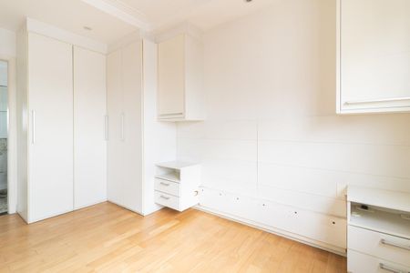 Apartamento à venda com 80m², 2 quartos e 2 vagasSuíte