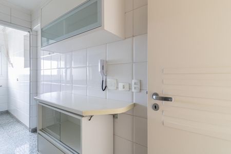 Apartamento à venda com 80m², 2 quartos e 2 vagasCozinha