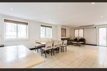 Apartamento à venda com 80m², 2 quartos e 2 vagasÁrea comum