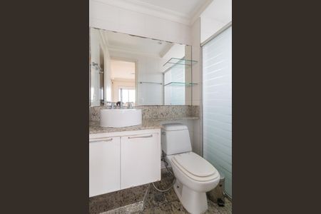 Apartamento à venda com 80m², 2 quartos e 2 vagasBanheiro da Suíte