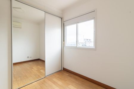 Apartamento à venda com 80m², 2 quartos e 2 vagasQuarto 
