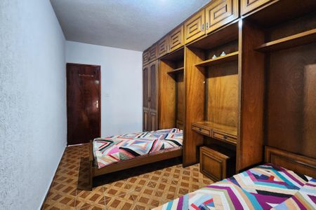 Casa à venda com 165m², 3 quartos e 2 vagasQuarto 2