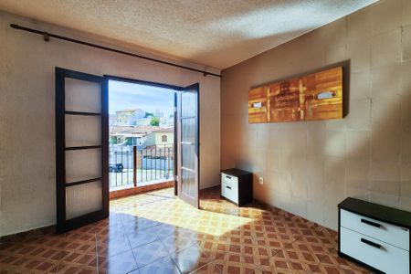 Casa à venda com 165m², 3 quartos e 2 vagasSuíte