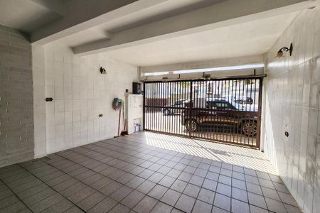 Casa à venda com 165m², 3 quartos e 2 vagasGaragem