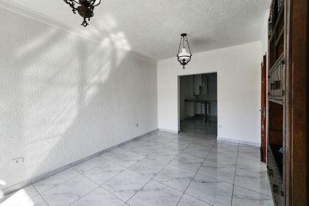 Casa à venda com 165m², 3 quartos e 2 vagasSala