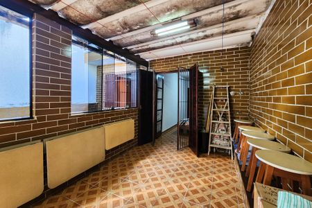 Casa à venda com 165m², 3 quartos e 2 vagasÁrea 2