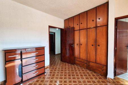 Casa à venda com 165m², 3 quartos e 2 vagasSuíte