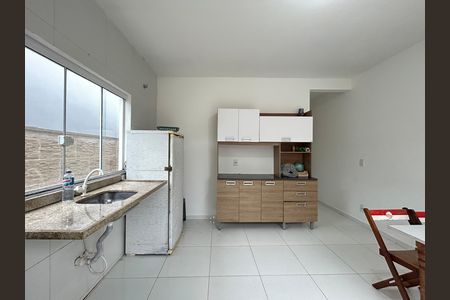 Casa para alugar com 100m², 2 quartos e 1 vaga Casa para alugar com 100m², 2 quartos e 1 vagaCozinha