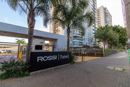Apartamento à venda com 64m², 2 quartos e 1 vaga Apartamento à venda com 64m², 2 quartos e 1 vagaFachada