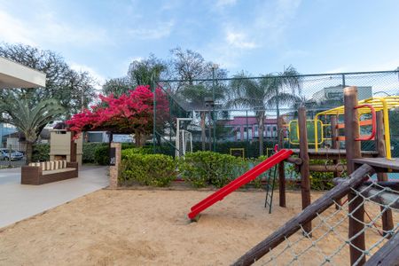 Apartamento à venda com 64m², 2 quartos e 1 vaga Apartamento à venda com 64m², 2 quartos e 1 vagaÁrea comum - Playground