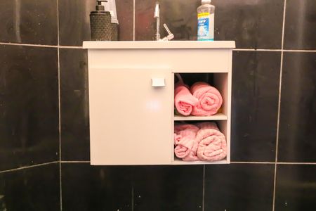 Apartamento à venda com 70m², 2 quartos e sem vaga Apartamento à venda com 70m², 2 quartos e sem vagaBanheiro