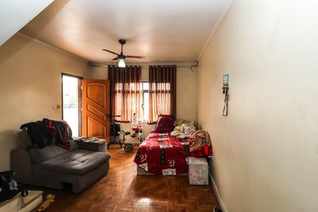 Casa à venda com 112m², 2 quartos e 1 vagaSala