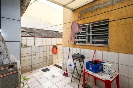 Casa à venda com 112m², 2 quartos e 1 vagaÁrea de Serviço