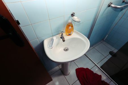 Casa à venda com 112m², 2 quartos e 1 vagaBanheiro 2