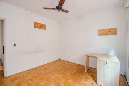 Casa à venda com 270m², 4 quartos e 2 vagas Casa à venda com 270m², 4 quartos e 2 vagasQuarto 3