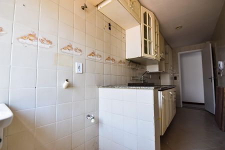 Apartamento para alugar com 68m², 2 quartos e 1 vagaÁrea de Serviço
