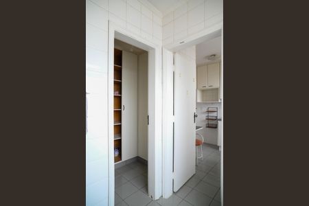 Apartamento para alugar com 134m², 2 quartos e 2 vagas Apartamento para alugar com 134m², 2 quartos e 2 vagasÁrea de Serviço