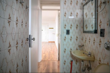 Apartamento para alugar com 134m², 2 quartos e 2 vagas Apartamento para alugar com 134m², 2 quartos e 2 vagasBanheiro social