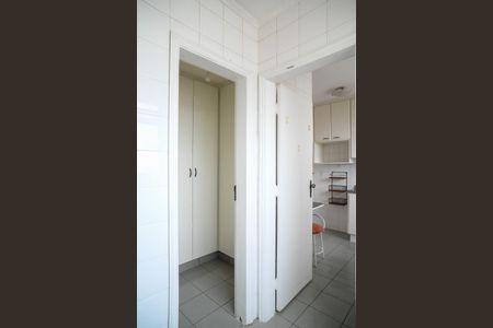 Apartamento para alugar com 134m², 2 quartos e 2 vagas Apartamento para alugar com 134m², 2 quartos e 2 vagasÁrea de Serviço