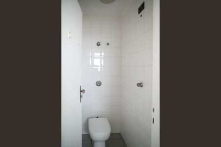 Apartamento para alugar com 134m², 2 quartos e 2 vagas Apartamento para alugar com 134m², 2 quartos e 2 vagasBanheiro de serviço