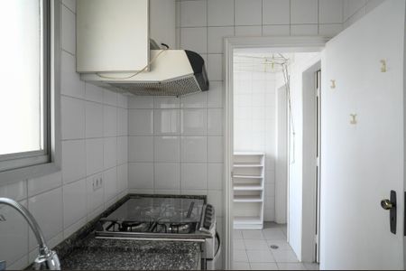 Apartamento para alugar com 134m², 2 quartos e 2 vagas Apartamento para alugar com 134m², 2 quartos e 2 vagasCozinha