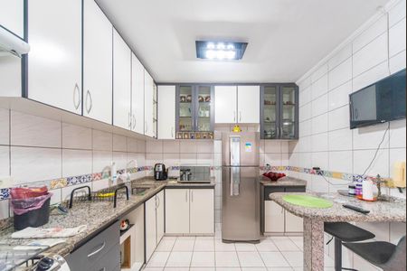 Apartamento à venda com 95m², 3 quartos e 2 vagas Apartamento à venda com 95m², 3 quartos e 2 vagasCozinha