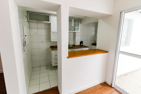 Casa de condomínio à venda com 74m², 2 quartos e 2 vagas Casa de condomínio à venda com 74m², 2 quartos e 2 vagasCozinha - Armários