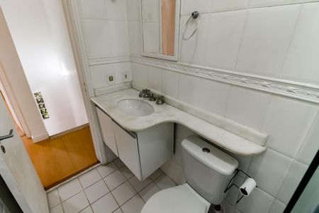Casa de condomínio à venda com 74m², 2 quartos e 2 vagas Casa de condomínio à venda com 74m², 2 quartos e 2 vagasBanheiro